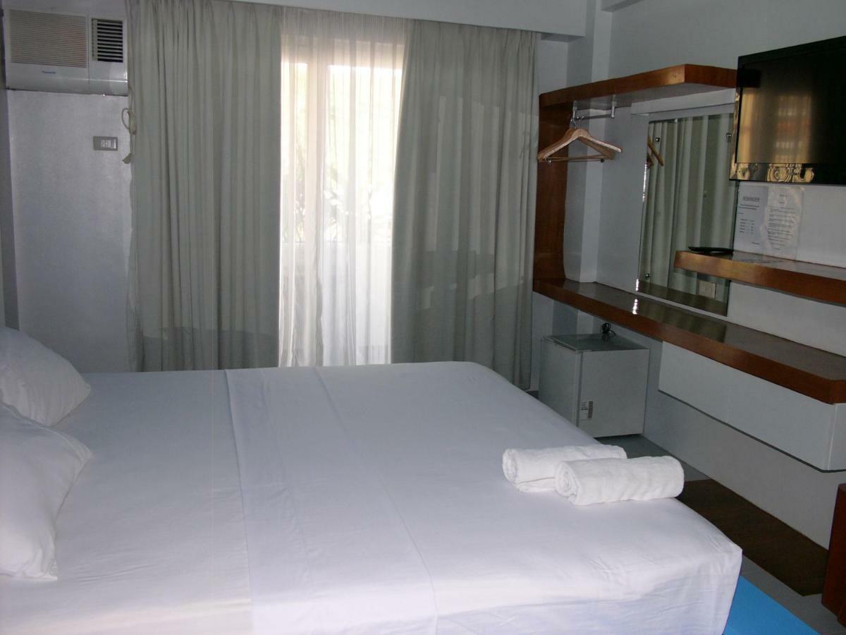 Lsm Square Residences Balabag  Buitenkant foto